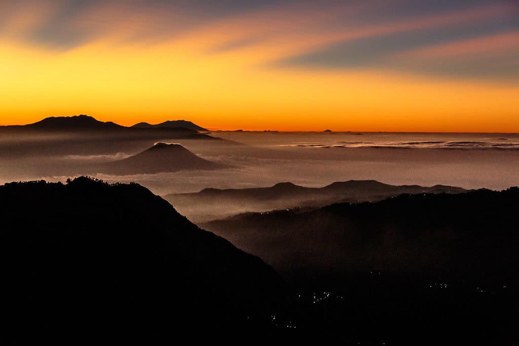 Banyak yang Belum Tahu, Ini Destinasi Sunrise Gratis Bromo yang Bisa Kamu Nikmati Tanpa Jeep